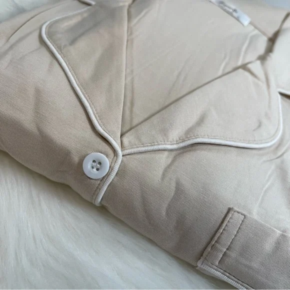 NWT Pajama Set for Women Soft Capri Button Up Cooling Pjs Set/Size Small - Picture 9 of 11